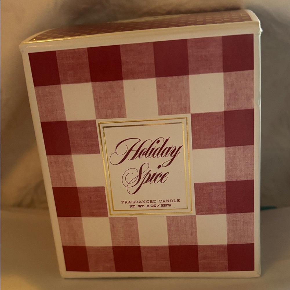 New in package Draper James Votivo 8 oz Holiday Spice Candle